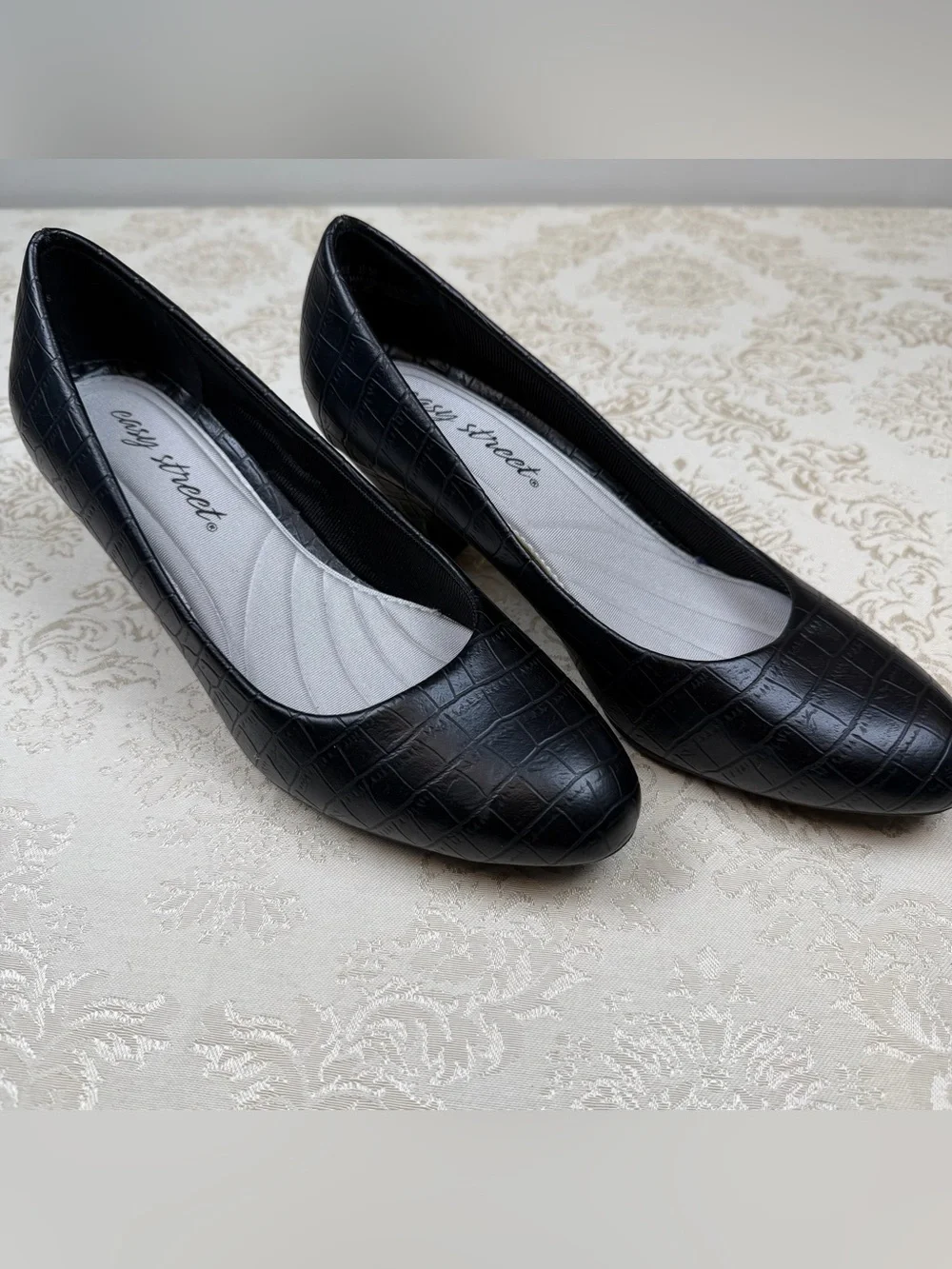 easy street Black Croc-Embossed Slip-On Pumps, 6, Casual, Dress